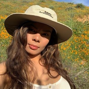 Meet your Posher, Ariana